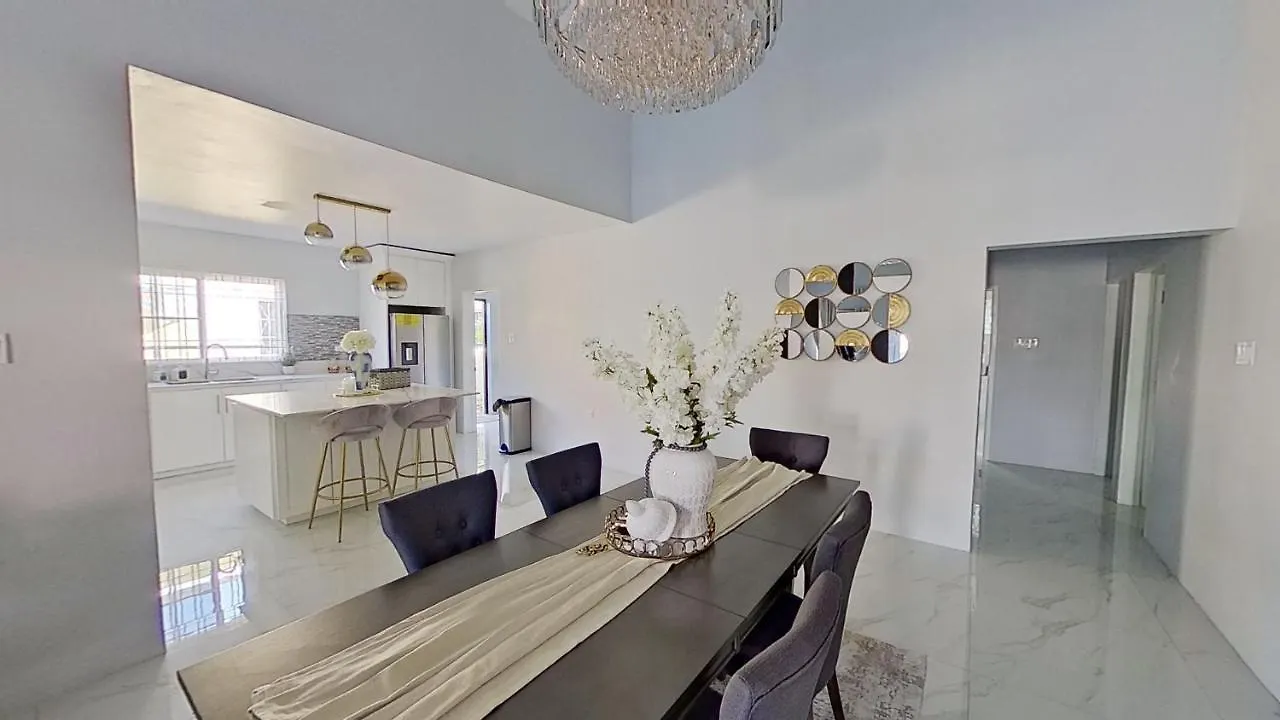 Edgewater Portmore Holiday Home