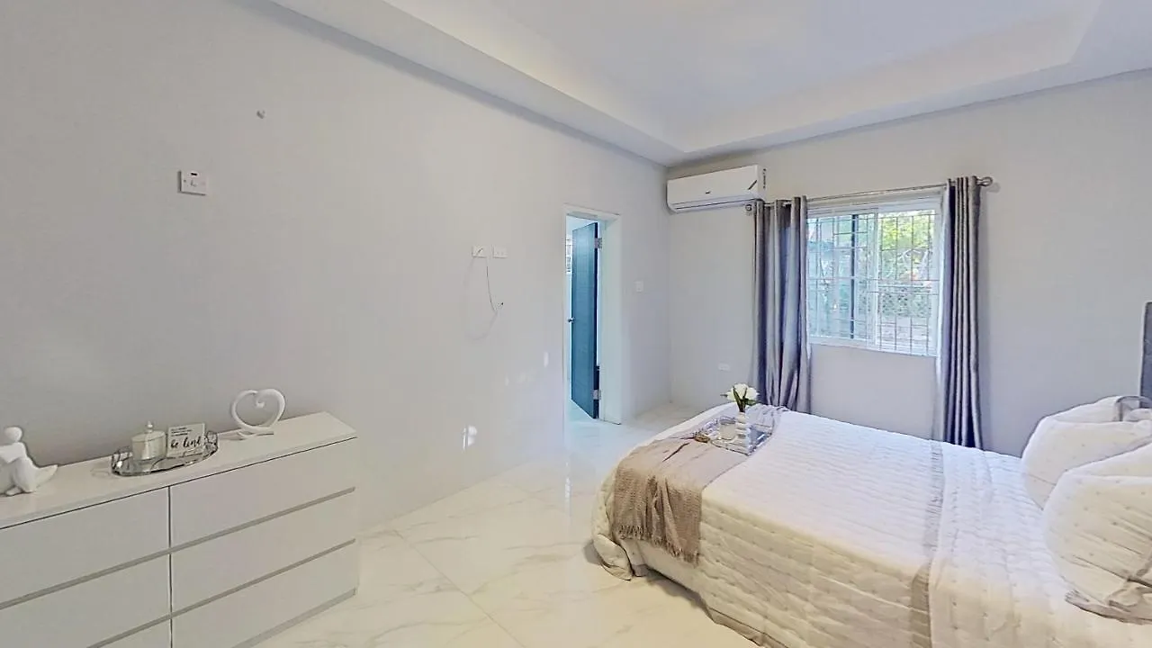 Edgewater Portmore Holiday Home