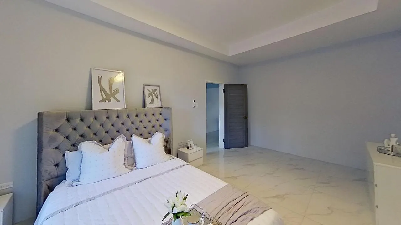 Edgewater Portmore Holiday Home